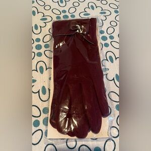 Elegant Burgundy Gloves